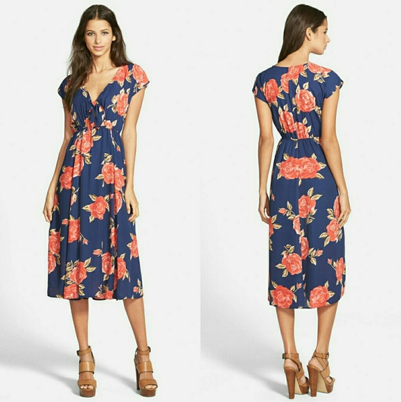 June & Hudson Dresses & Skirts - June and Hudson Tie Open Front Midi Dress